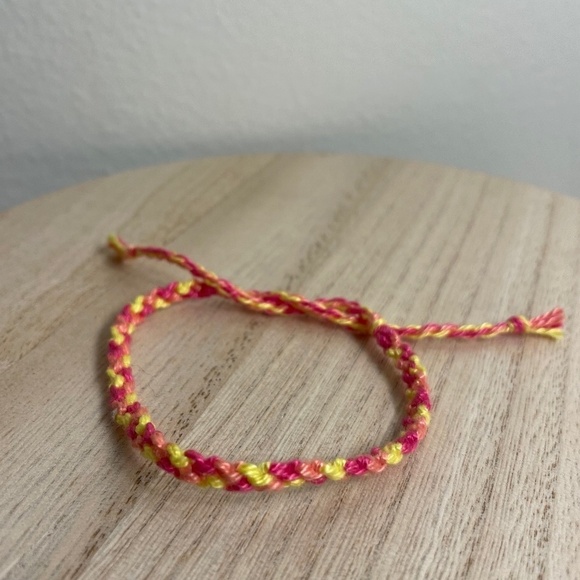 10/$25 Bursting Stars Woven Bracelet - Picture 1 of 1